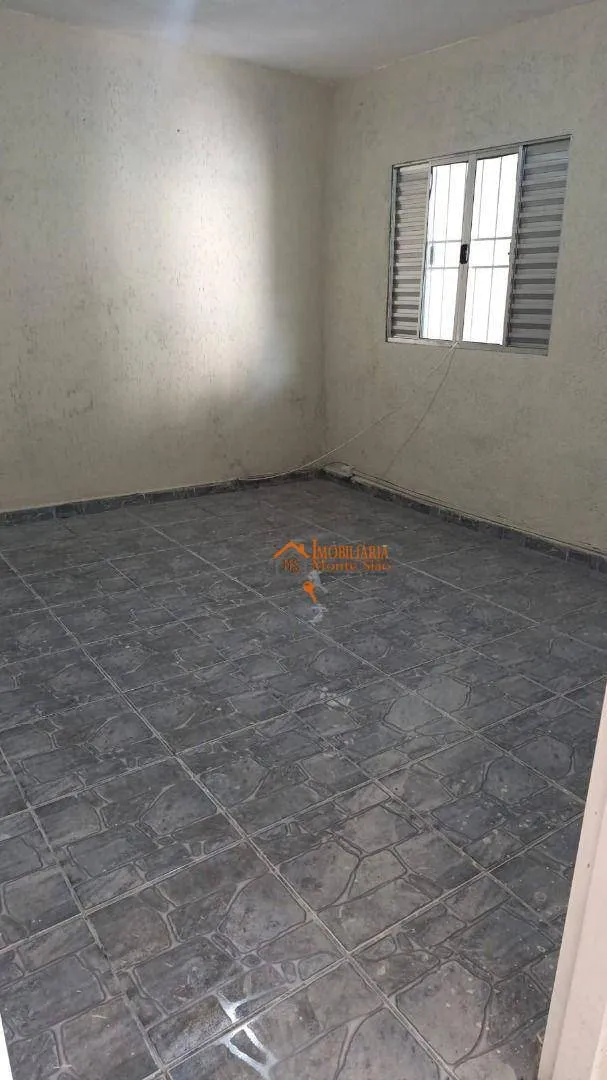 Imagem Sobrado com 5 dormitórios à venda por R$ 800.000,00 - Jardim Santa Cecília - Guarulhos/SP