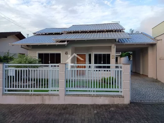 Imagem Casa com 120m² + Sobrado nos Fundos Centro de Pirabeiraba