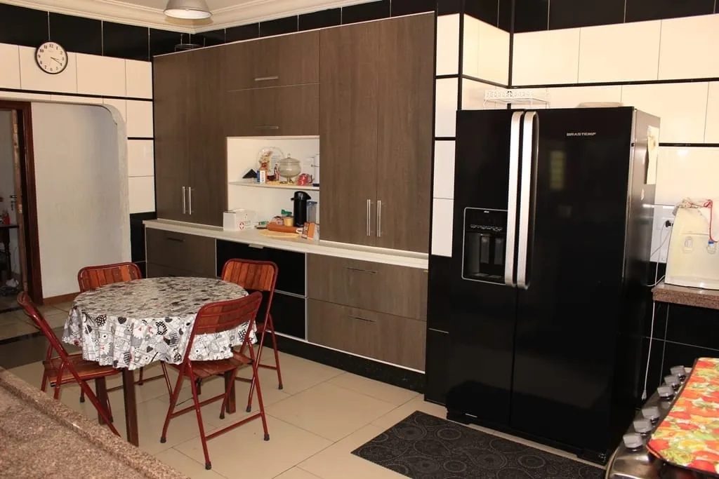 Imagem Casa à venda 6 Quartos, 2 Suites, 1256.52M², Santana, Pindamonhangaba - SP