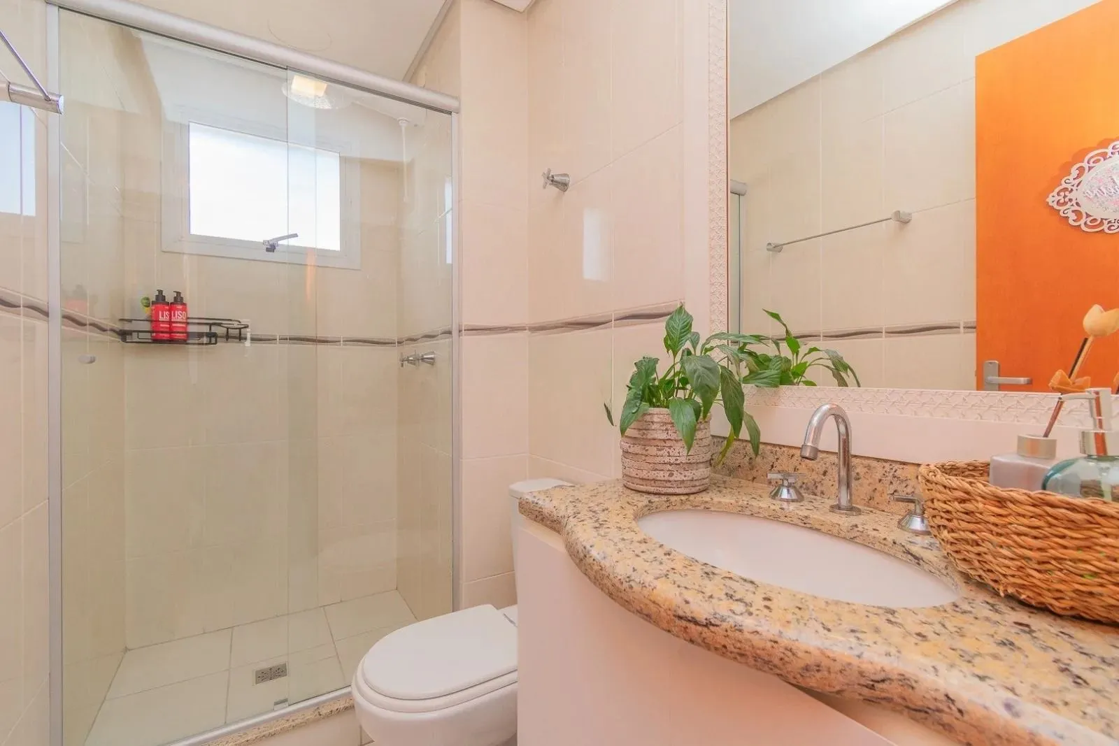 Imagem Apartamento com 76m², 2 quartos, 1 suíte, 1 vaga, no bairro Cristo Redentor