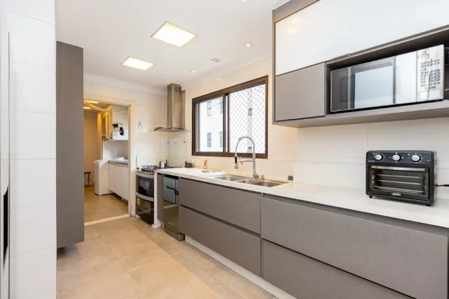 Imagem Apartamento à venda em São Paulo, Campo Belo, com 3 quartos, 187m2