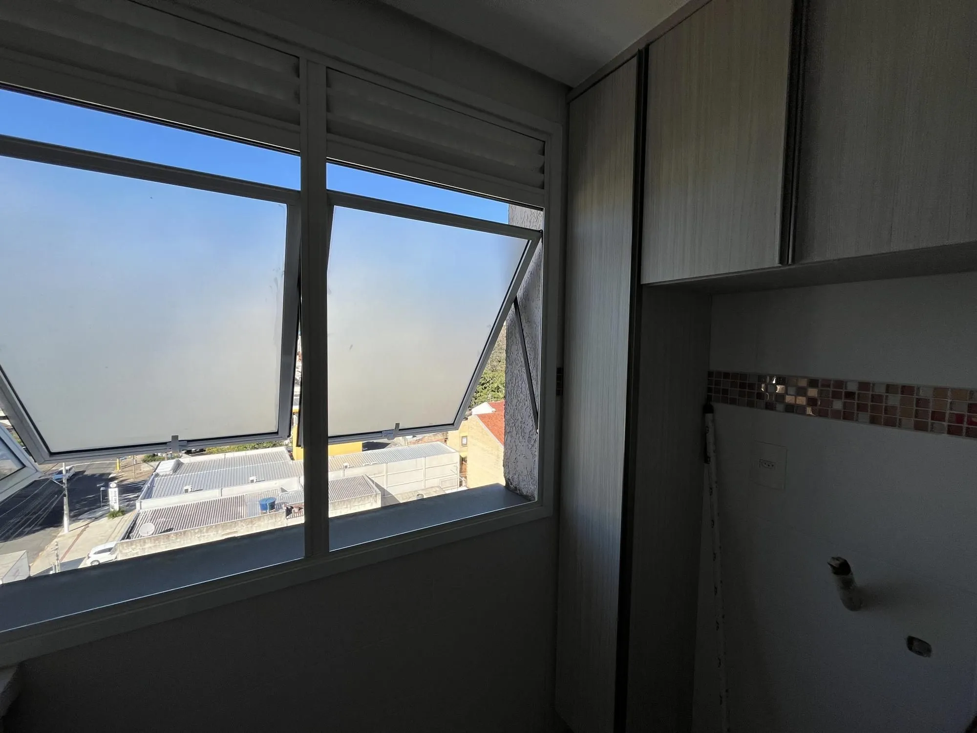 Imagem Apartamento de 2 quartos, suíte e 2 vagas garagem bairro São João Porto Alegre
