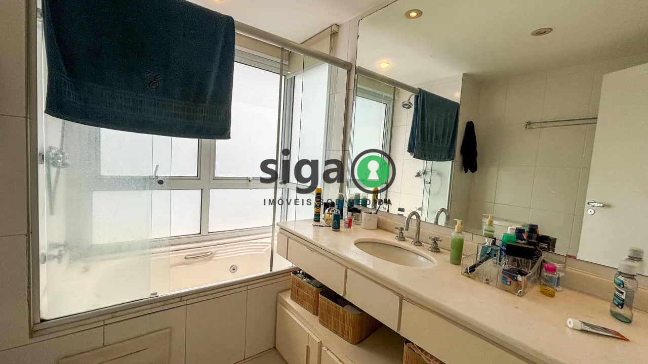 Imagem Apartamento de 173 metros 3 suítes, 4 vagas na Vila Andrade