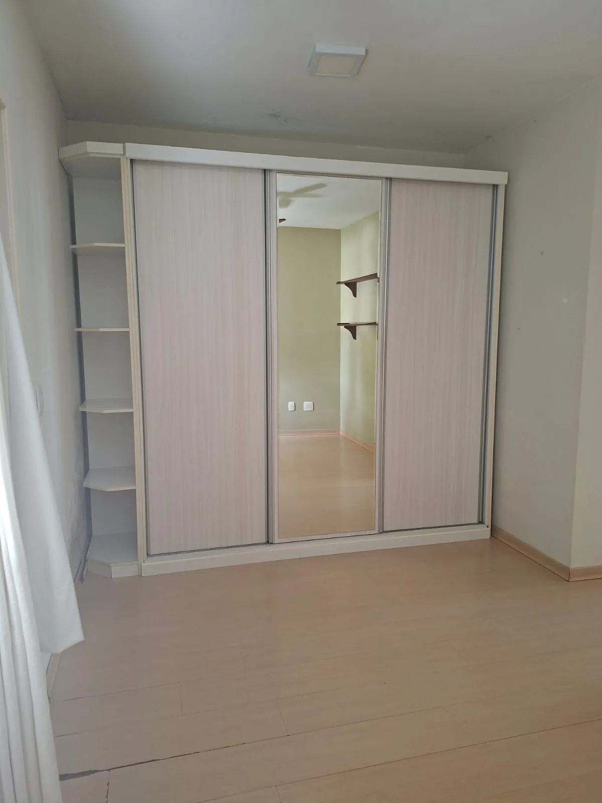 Imagem Casa em condomínio de 3 dorm. na Tristeza