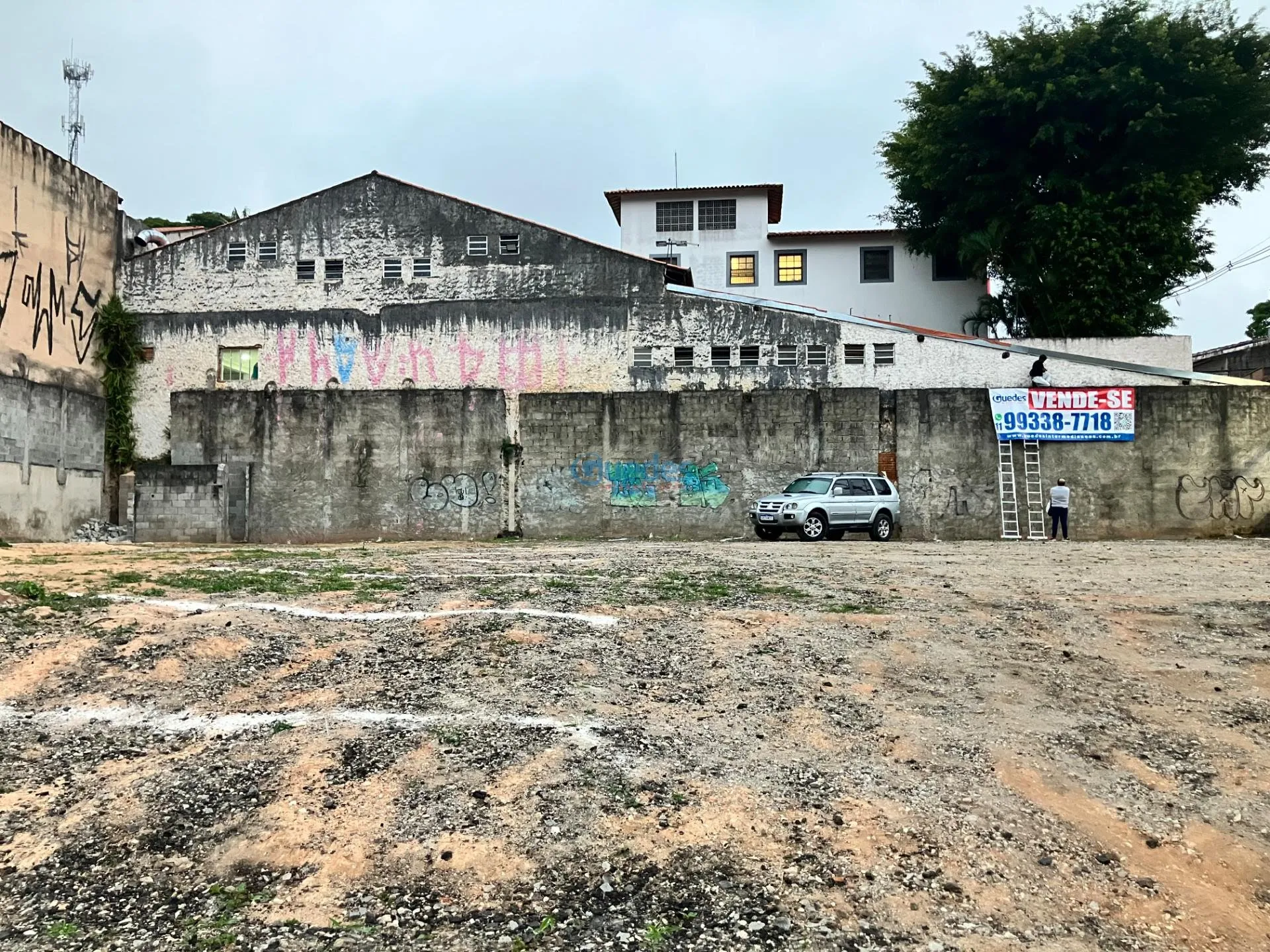 Imagem Área Comercial no Centro de Embu das Artes, 922m² à Venda