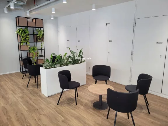 Imagem Conjunto comercial com 381m² mobiliado no Rio de Janeiro.