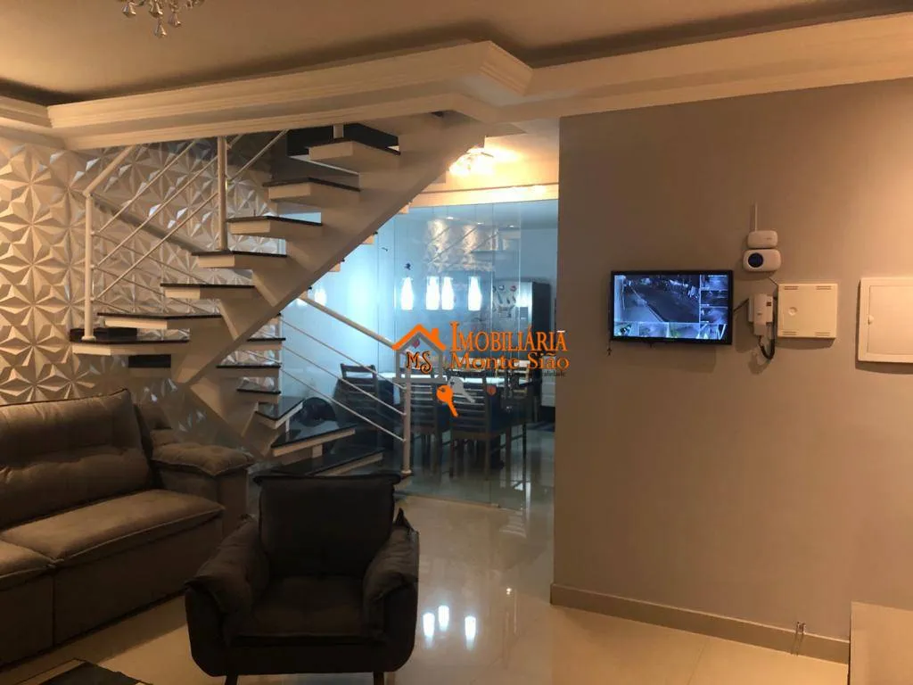 Imagem Sobrado com 3 dormitórios à venda, 300 m² por R$ 820.000,00 - Jardim Giovana - Guarulhos/SP