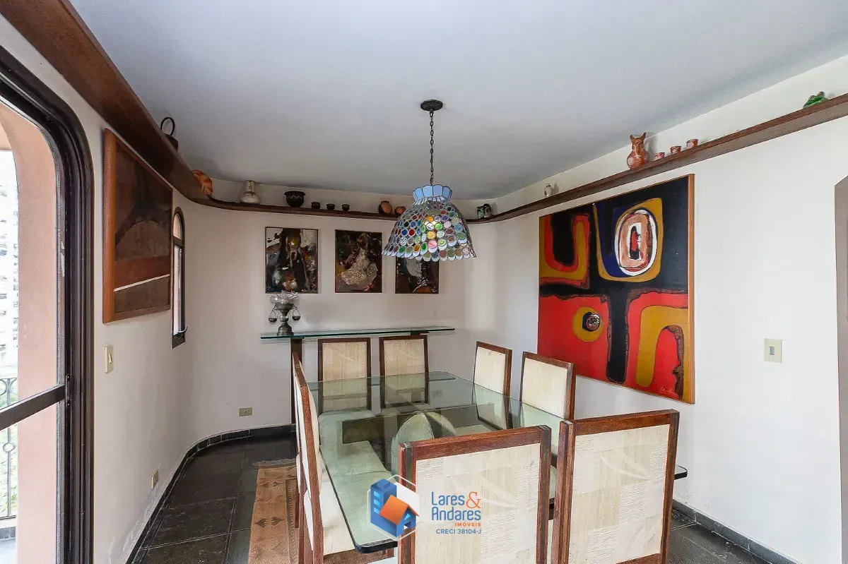 Imagem Apartamento para venda em Moema com 3 quartos, sendo 1 suíte, 210m²