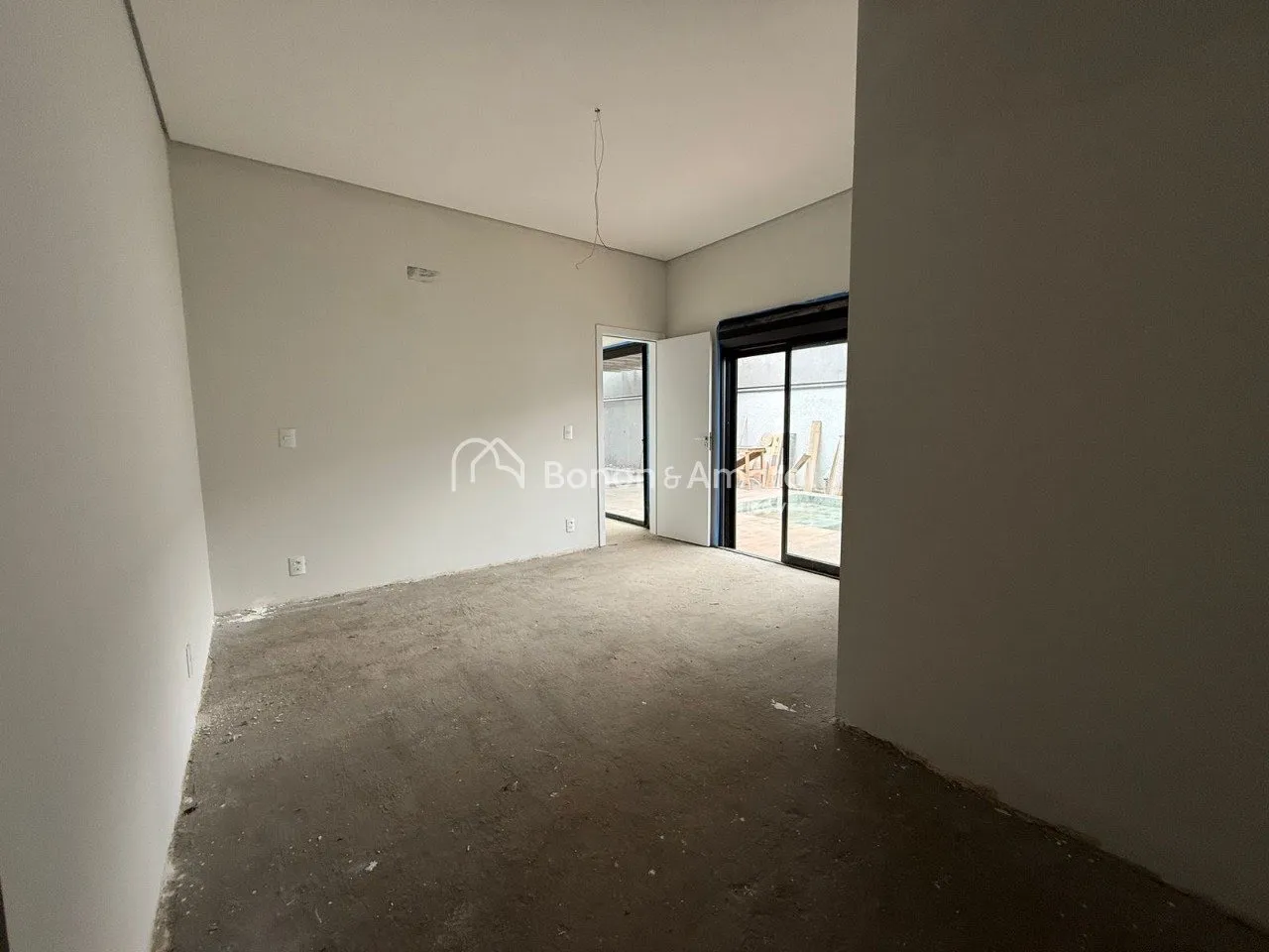 Imagem Casa Térrea à venda com 03 quartos no Condomínio Santorini bairro Parque Brasil 500, em Paulínia
