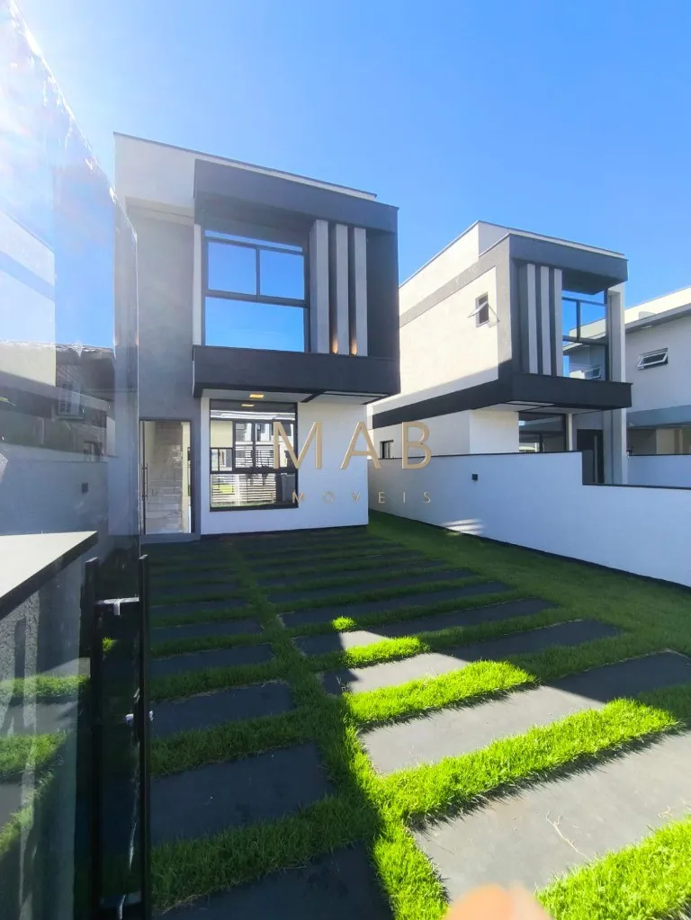 Foto do imóvel Imperdível casa à venda em Florianópolis-SC, 3 suítes sendo uma master, sala estar, Lavabo, vagas de garagem, 140,00m² - Ingleses do Rio Vermelho!