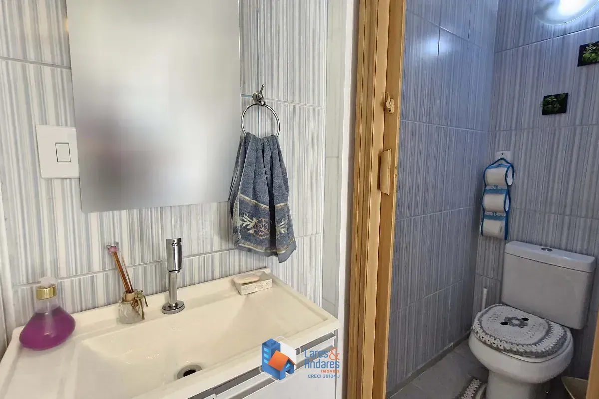 Imagem Sobrado para venda em Jaçanã com 4 quartos, sendo 1 suíte, 142m²