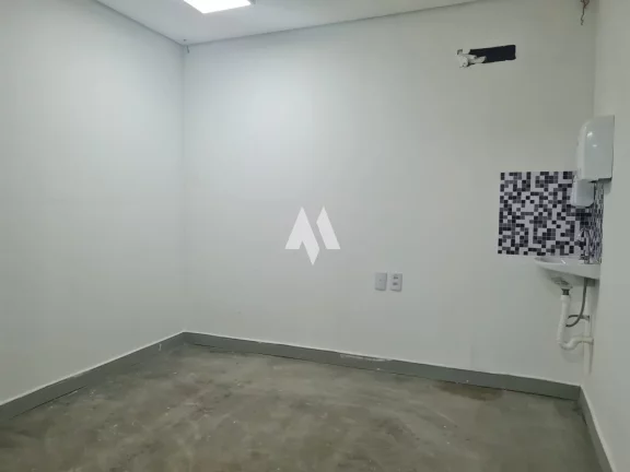 Imagem Sobrado Comercial para alugar no Canal 01 em Santos - SP