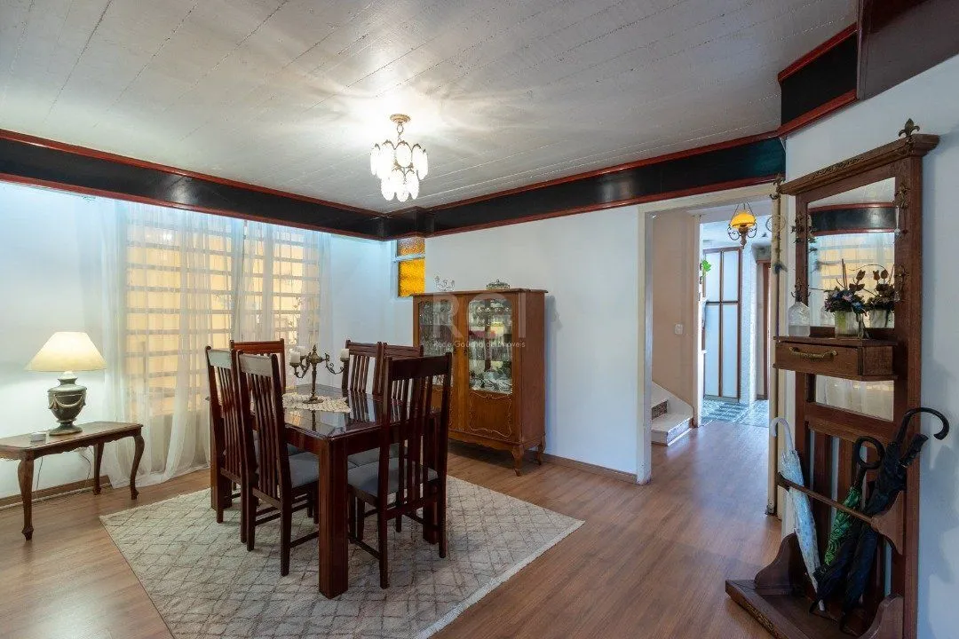 Imagem Casa para Venda - 435m², 4 dormitórios, sendo 4 suites, 4 vagas - Cristal