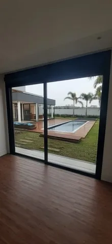 Imagem Imponente Casa no Condomínio Saint Patrick