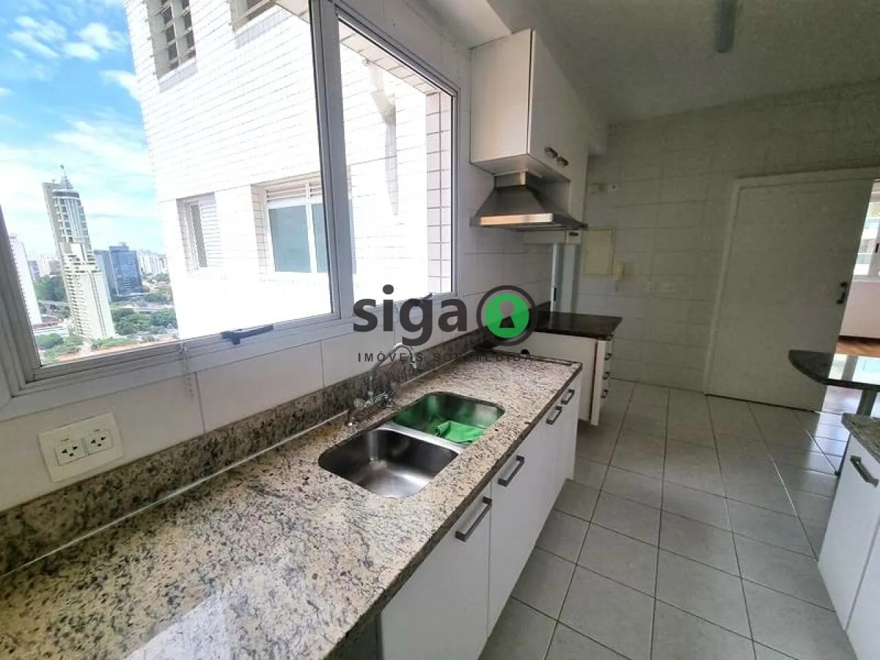Imagem Apartamento no Brooklin | 205 m² - 3 Suítes - Andar Alto - Hall Privativo