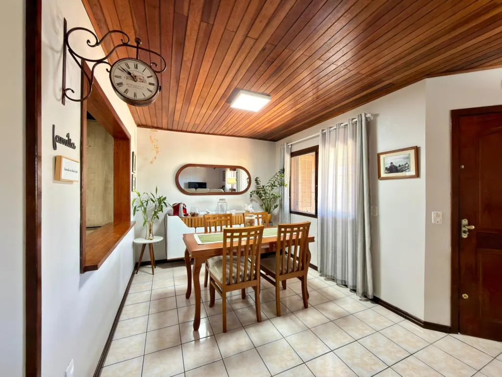 Imagem Casa 3 Dormitórios - Bairro Zona Nova