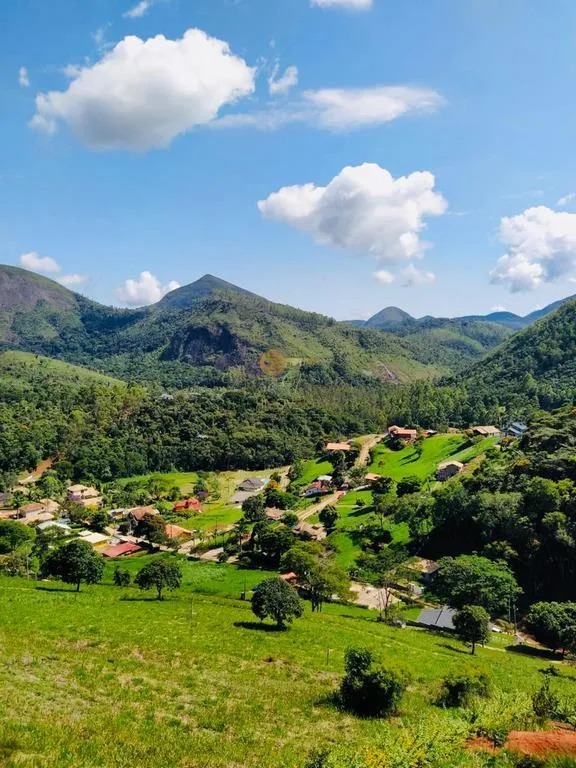 Imagem Terreno em Condomínio para Venda em Teresópolis / RJ no bairro Vale Alpino
