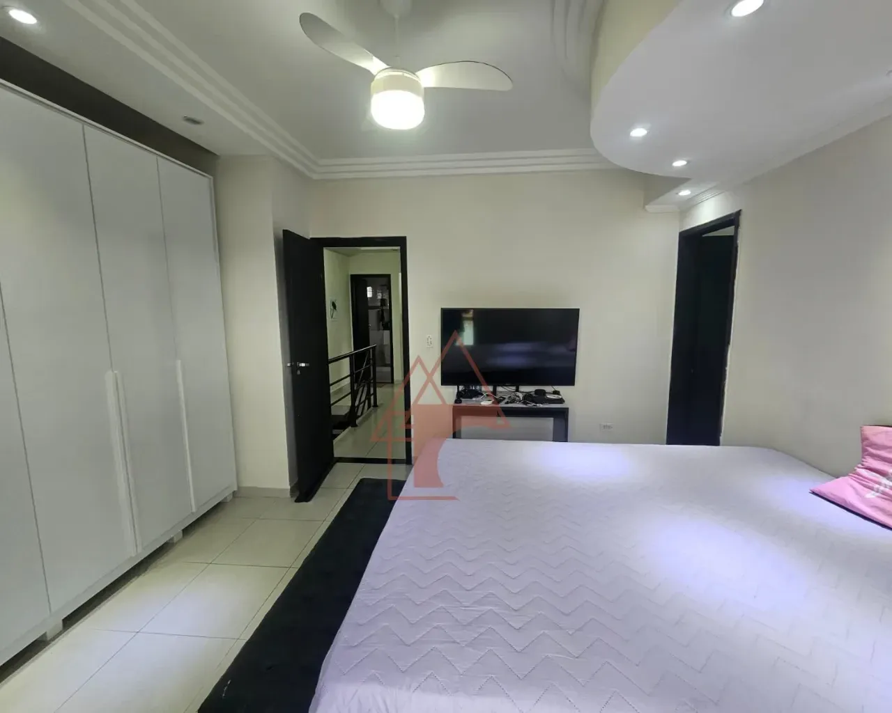 Imagem Sobrado com 3 Quartos à Venda, 228 m² em Vila Ponte Nova - Cubatão