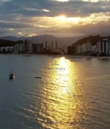 Imagem Linda cobertura duplex com vista espetacular e pé na areia - Martim de Sá - Caraguatatuba/SP