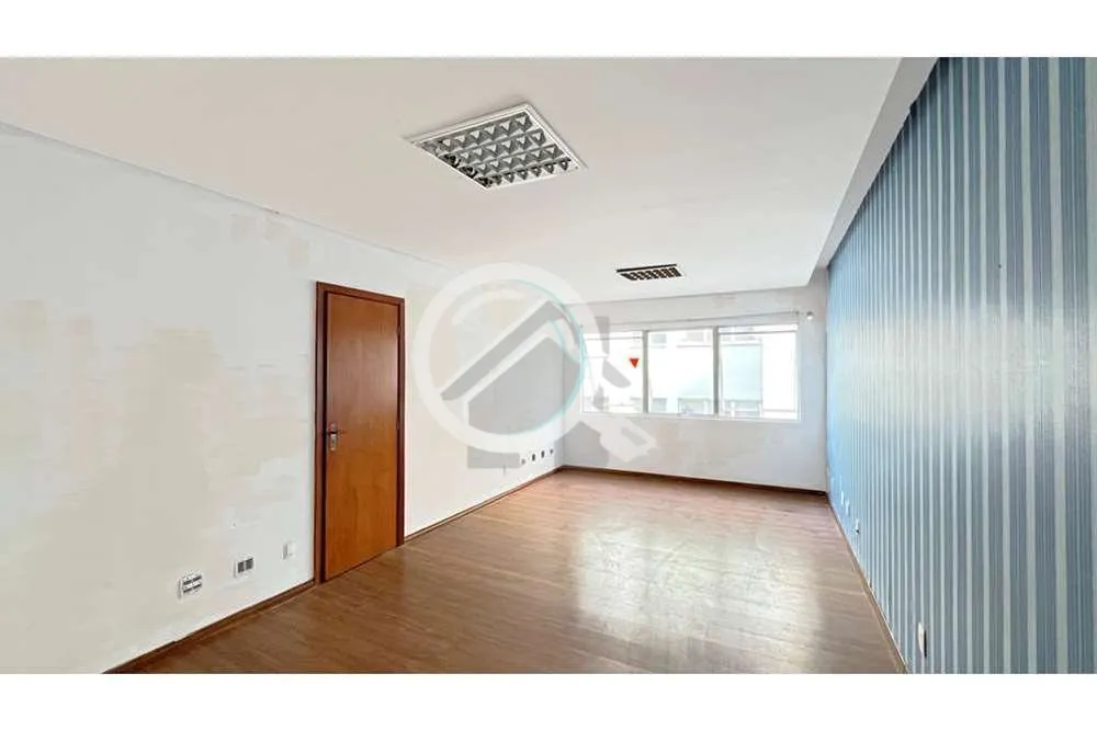 Imagem Na rua Almirante Barroso, 587, sala comercial duplex com elevador, 259 m² e terraço privativo, com...