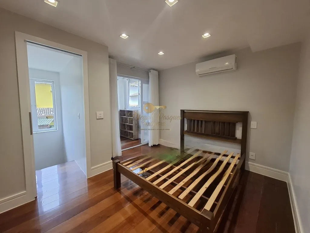 Imagem Casa em Condomínio para Venda em Teresópolis / RJ no bairro Green Valley