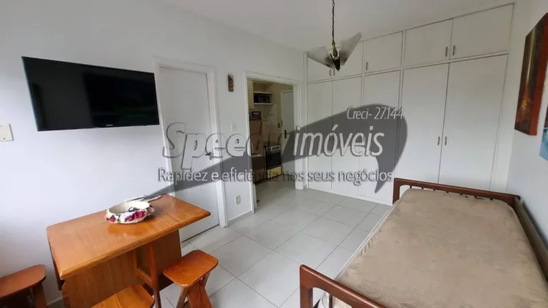 Imagem Apartamento em Santos na orla da praia para venda.