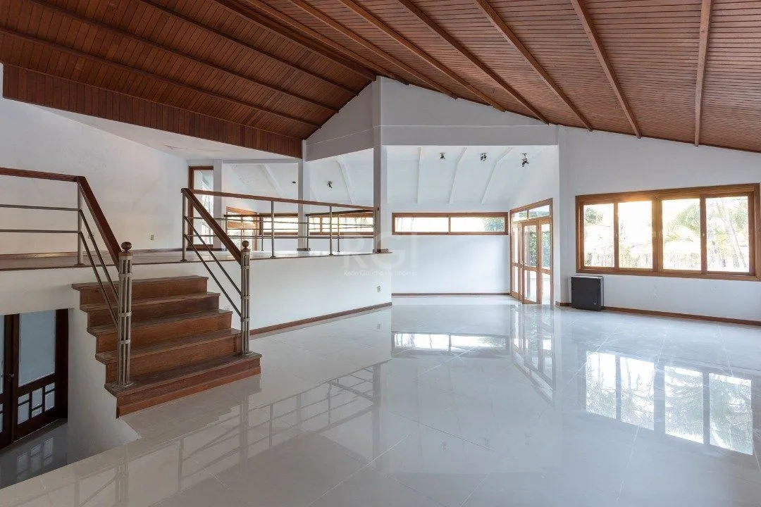 Imagem Casa para Venda - 558.14m², 4 dormitórios, sendo 4 suites, 6 vagas - Jardim Isabel