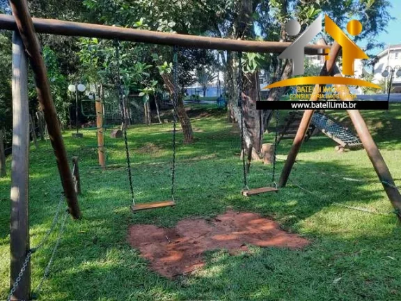 Imagem Terreno à venda no condomínio Golf Village na Granja Viana - Batelli Imóveis
