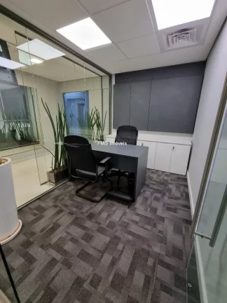 Imagem Conjunto comercial com 250m2 na Av. Paulista.