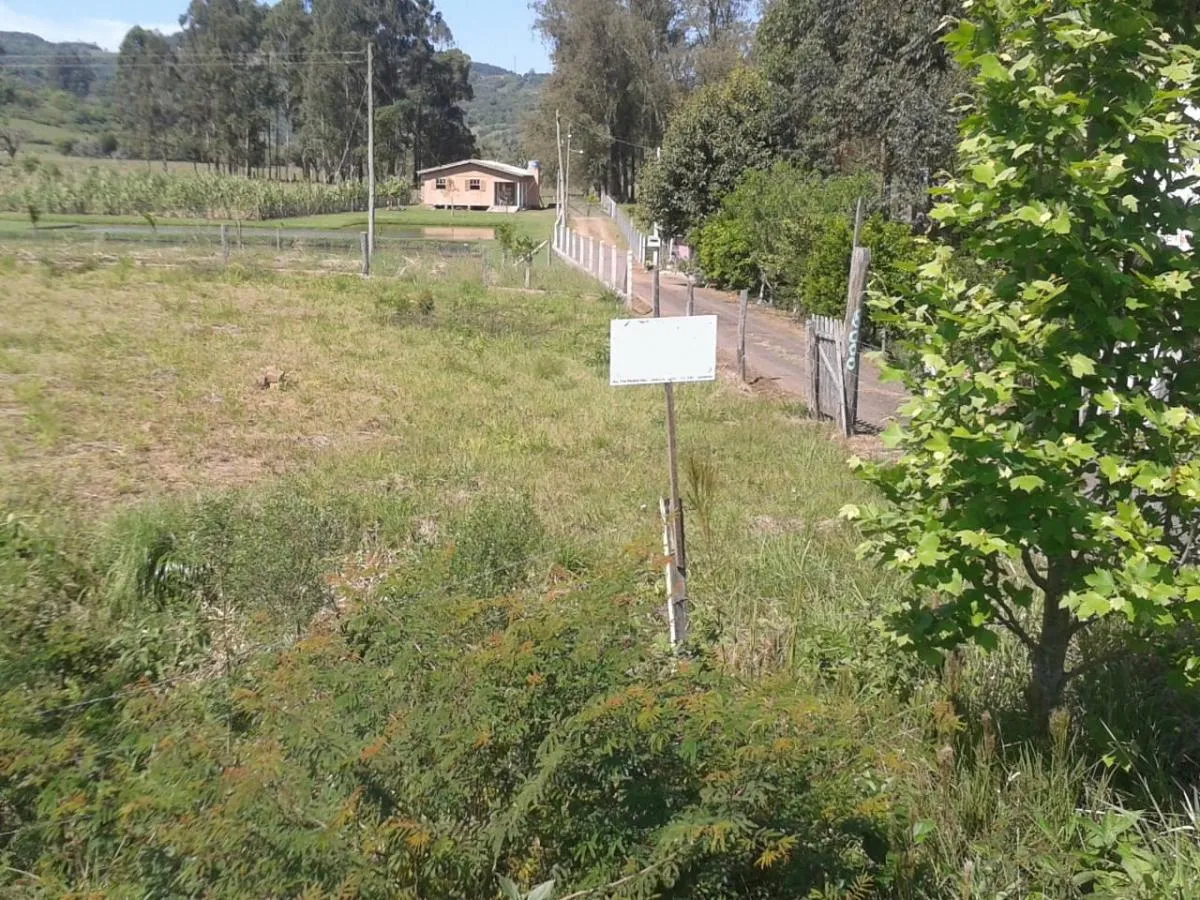Imagem Terreno para Venda em Santo Antônio da Patrulha / RS no bairro Pinheirinhos