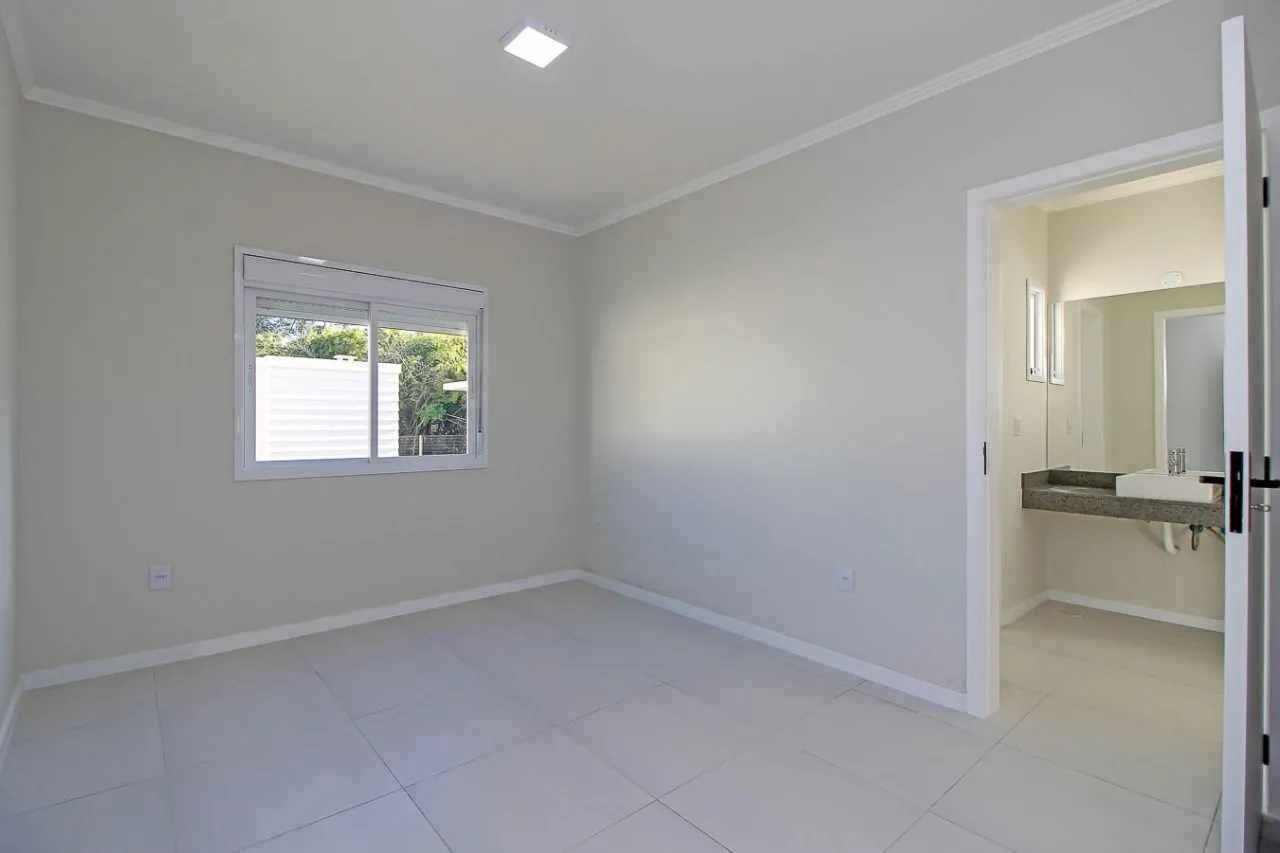 Imagem Casa para Venda - 123.49m², 3 dormitórios, sendo 1 suites, 1 vaga - Lagos De Nova Ipanema