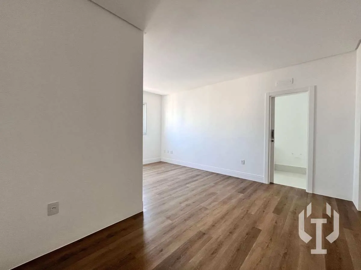 Imagem Apartamento à venda, no San Lorenzo - Dallo, em Itapema, CENTRO, com 3 quartos, 160m2