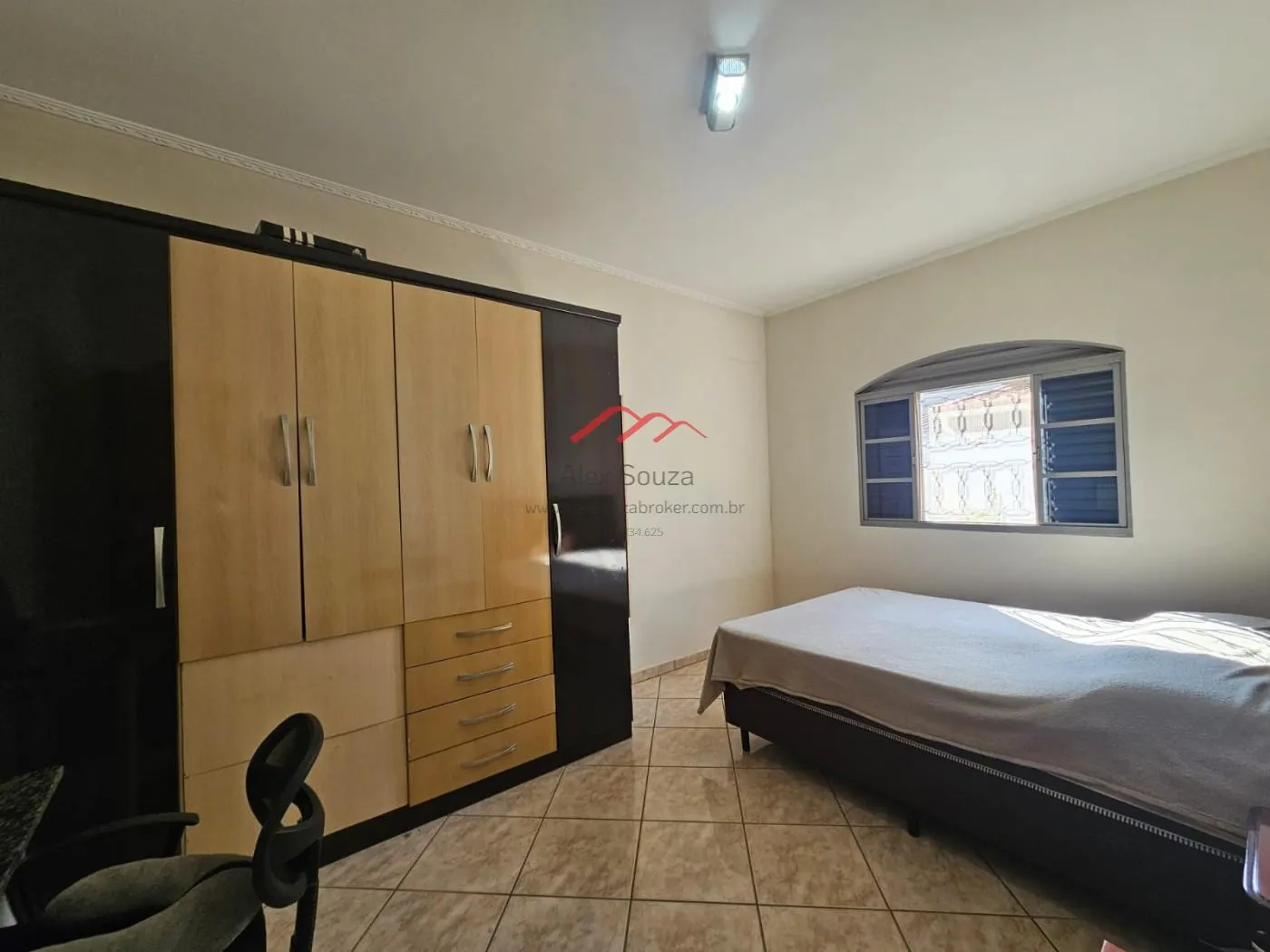 Imagem Casa para Venda em Sumaré, Jardim Maria Antonia (Nova Veneza), 3 dormitórios, 3 banheiros, 4 vagas