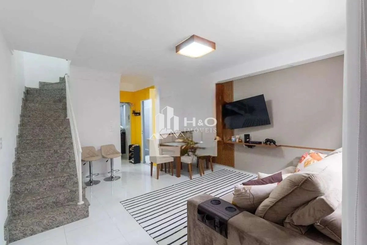 Imagem Sobrado em condomínio à venda na Vila Granada - 150 m² | 3 dormitórios | 1 suíte | 3 vagas