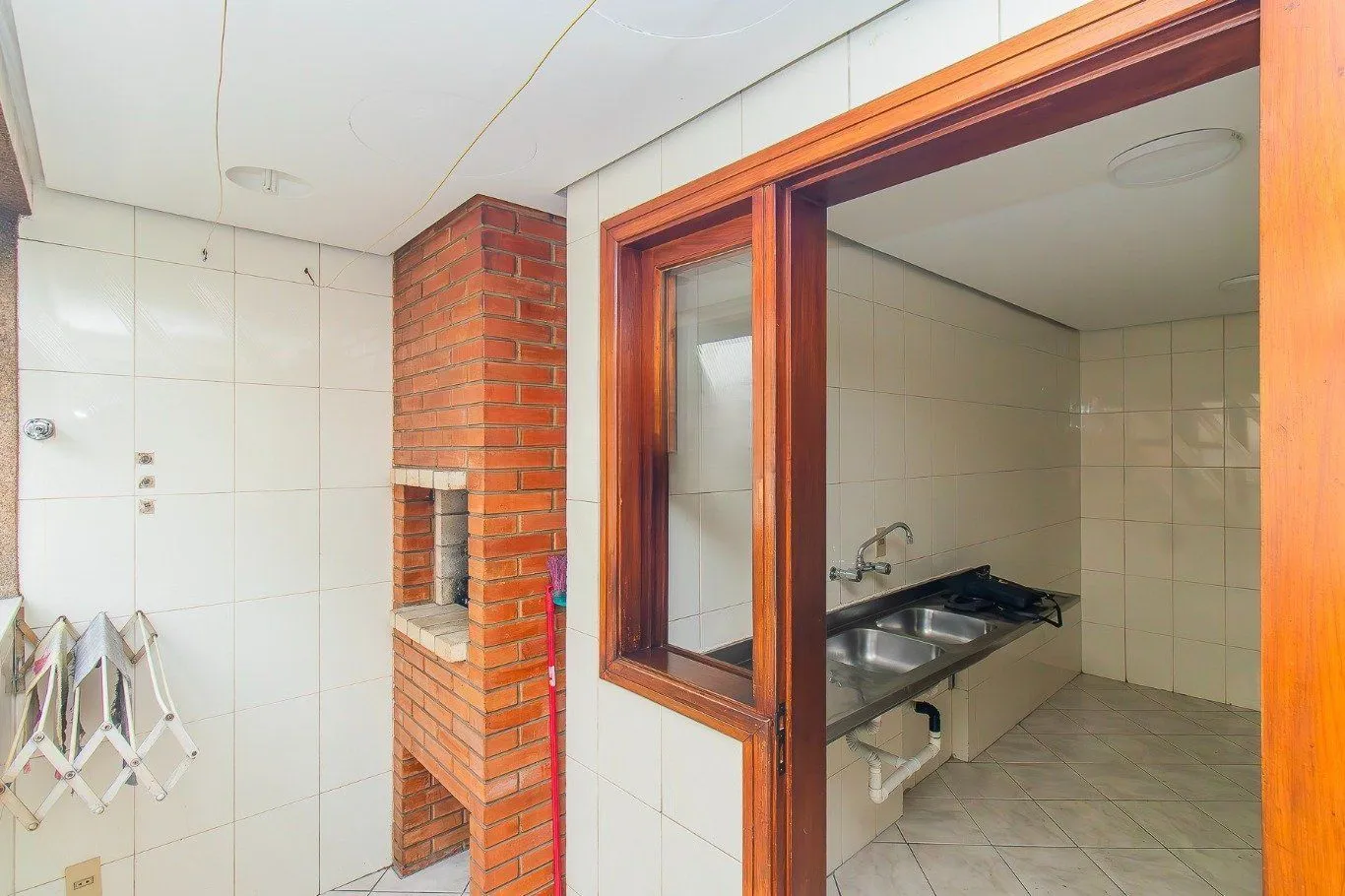 Imagem Apartamento de 2 dormitórios e 94m² à venda em Petrópolis, Porto Alegre.