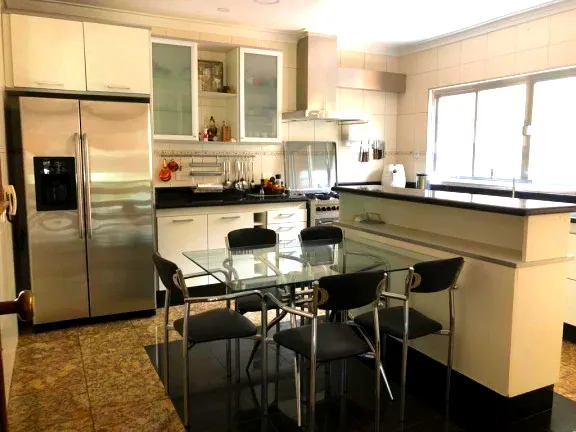 Imagem Sobrado com 3 Quartos à Venda, 345 m² em Jardim Peri Peri - São Paulo
