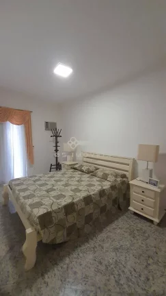 Imagem Apartamento à venda na Praia da Enseada com 4 dormitórios e 2 suítes