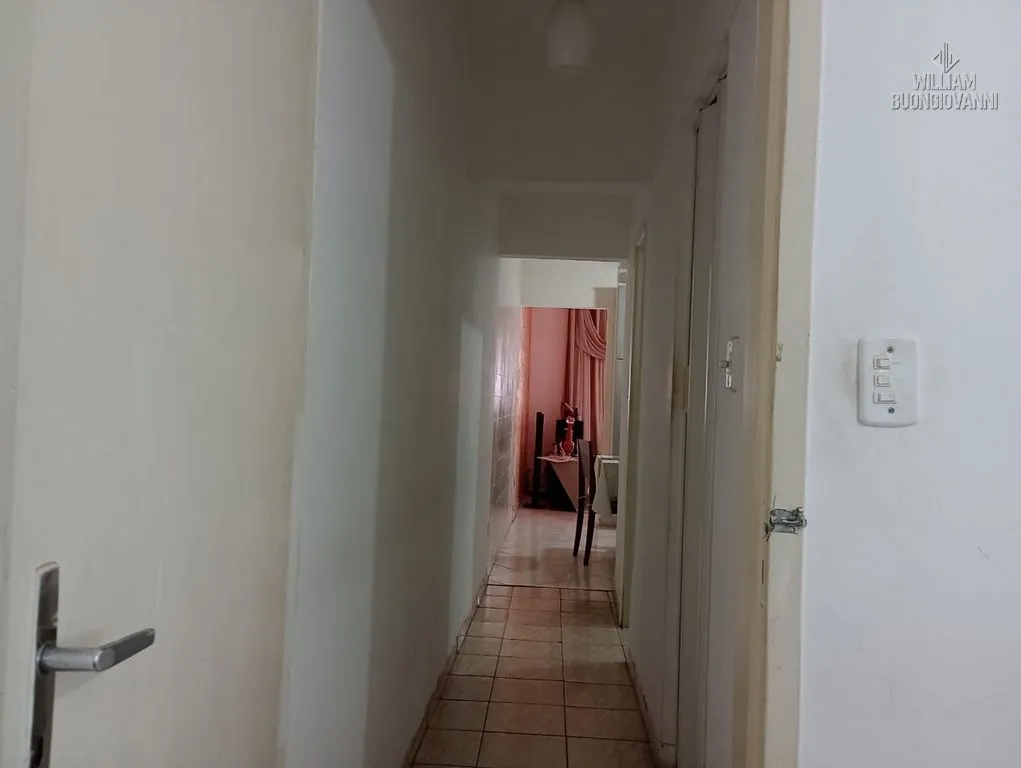 Imagem Casa geminada de esquina - excelente localização!