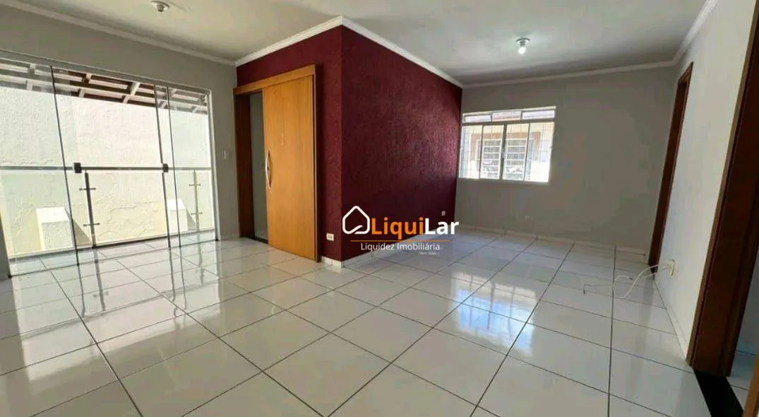 Imagem Apartamento de 3 Quartos no Bairro Monte Castelo