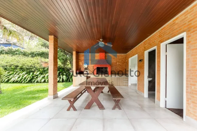 Imagem Casa Alto Padrão à Venda no Palos Verdes Granja Viana
