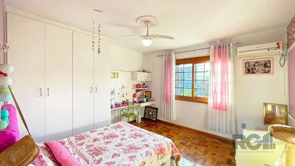 Imagem Casa 4 Dormitórios Bairro Gloria