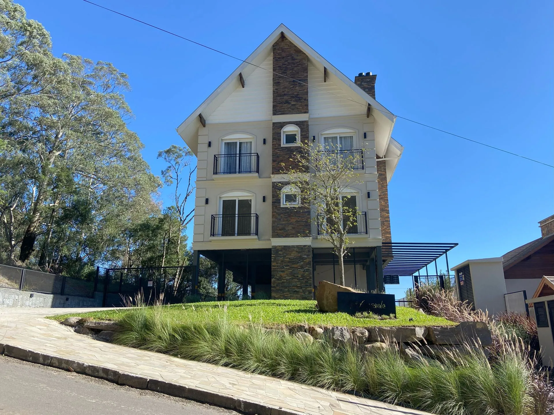 Imagem Cobertura à venda em Gramado, Ipê Amarelo, com 3 quartos, 150.44m2