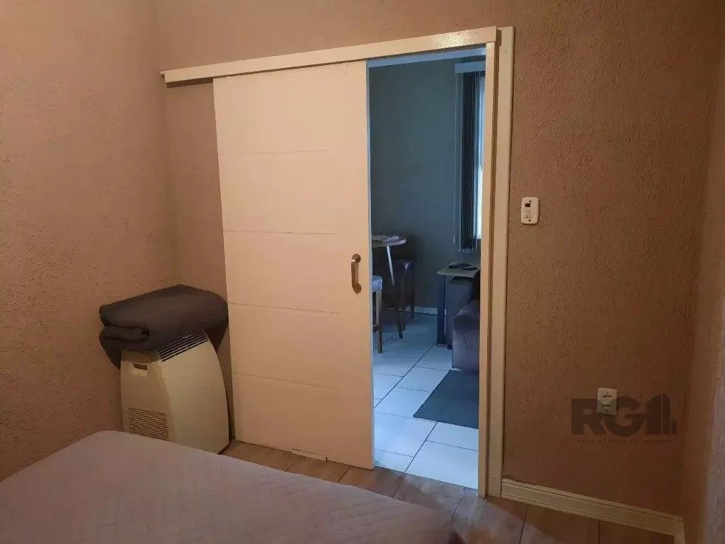 Imagem Casa de 3 dormitórios, no bairro Glória