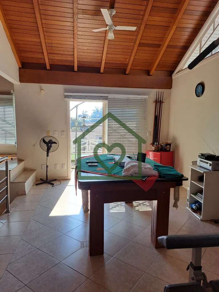 Imagem CASA l 4 DORMITÓRIOS l 3 SUÍTES l SEMI MOBILIADA I 8 VAGAS l CRISTAL l ZONA SUL 
 
ABRIANOS vende ...