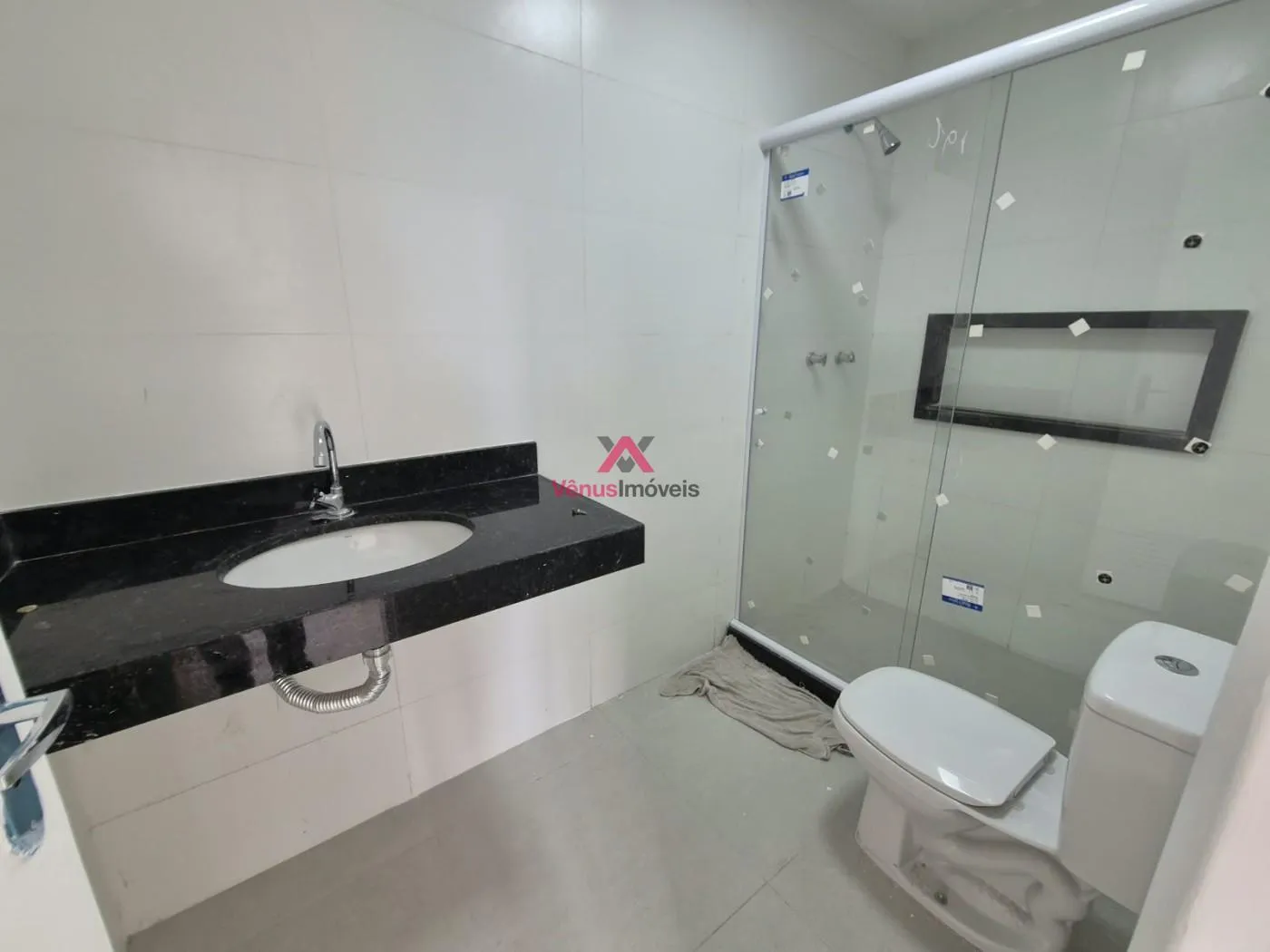 Imagem Apartamento para Venda em Rio de Janeiro, Leme, 2 dormitórios, 1 banheiro, 1 vaga