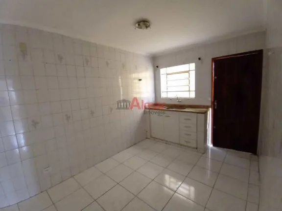 Imagem Sobrado com 3 Quartos para Alugar, 90 m² em Itaquera - São Paulo