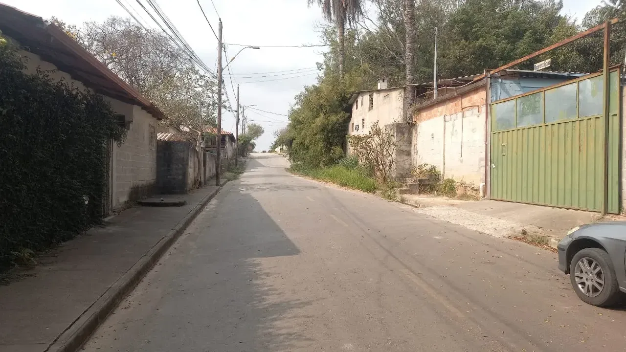 Foto do imóvel: Sítio à Venda, 1.080 m² em Parque Ipiranga - Betim