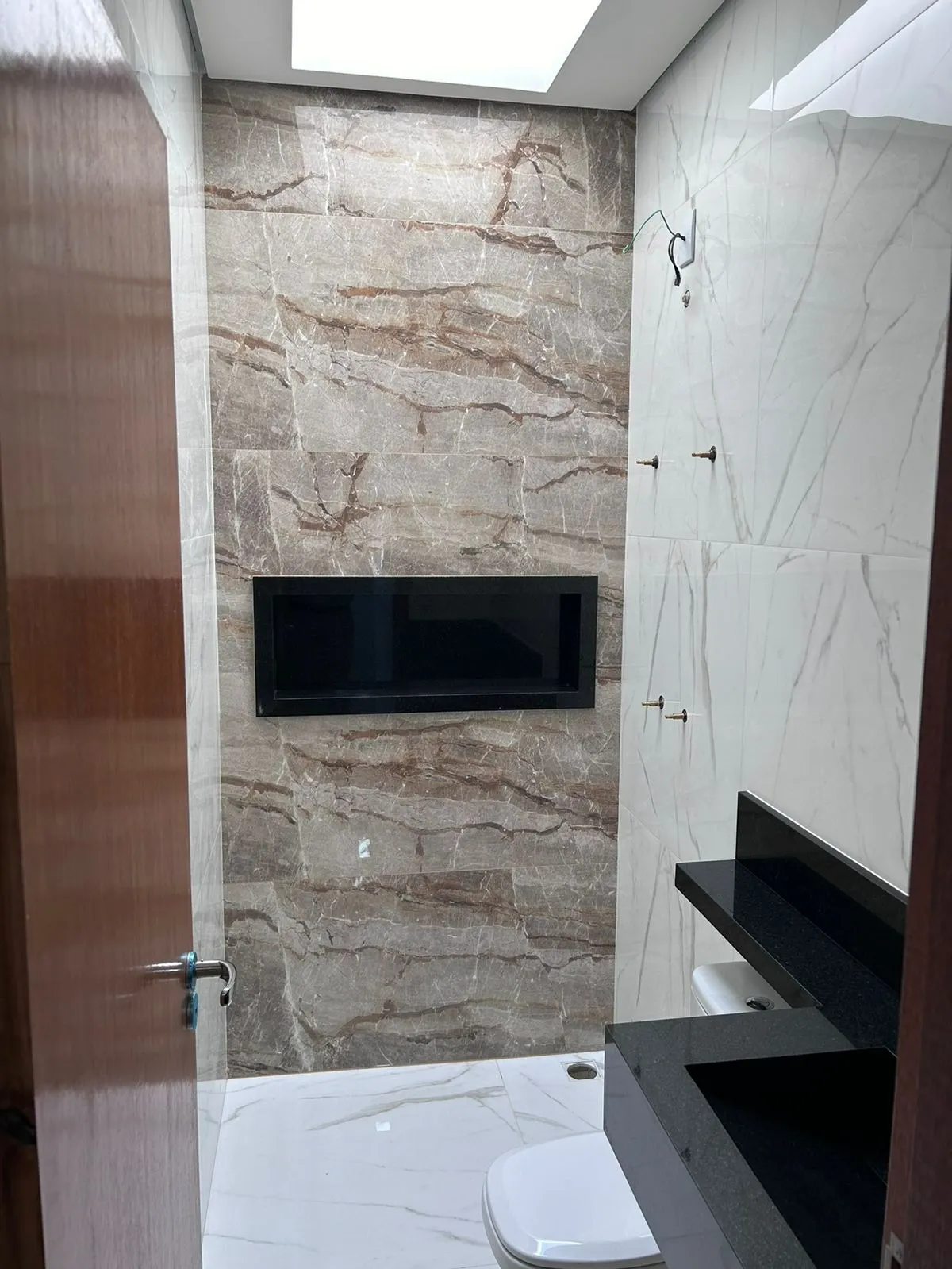 Imagem Casa a Venda com 3 Dormitórios no Condomínio Golden Sigma