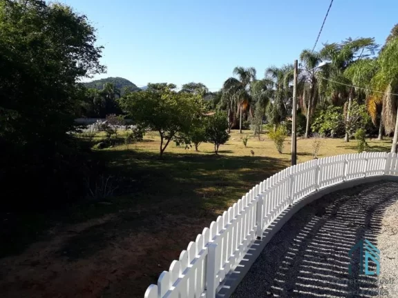 Imagem Sítio/Chácara a venda porteira fechada, estuda parcelamento direto, Praia de Fora em Palhoça SC
