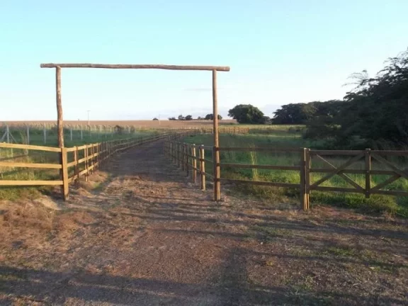 Imagem Iacanga/SP, Condomínio Varandas do Tietê, terreno 900m²